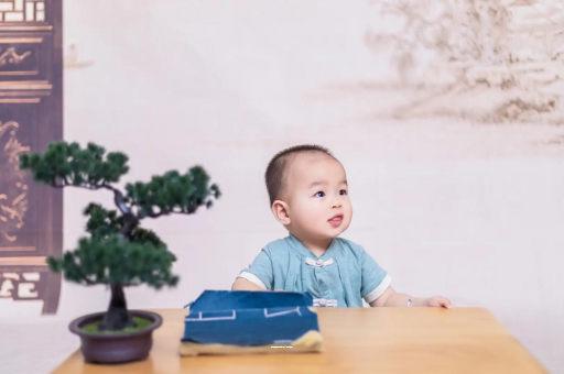 澄迈宝宝喊肚子疼怎么回事